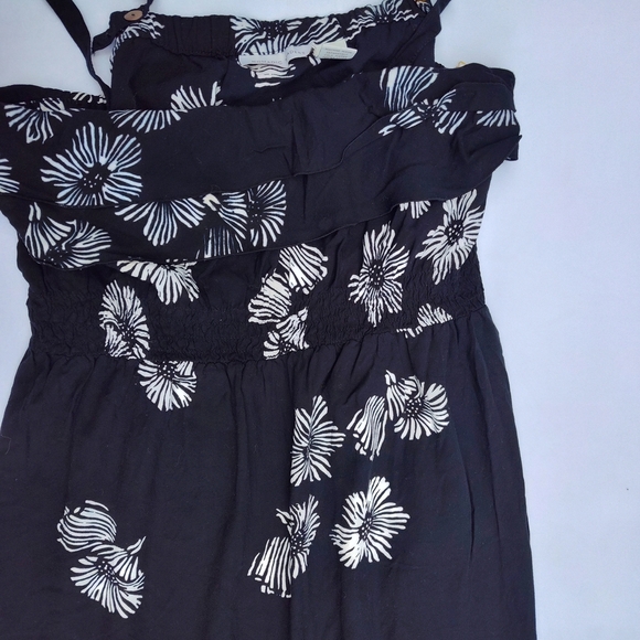 NWOT Nomadic Traders Black and White Floral Summer Maxi Dress With Ruffle Detail - Picture 3 of 4